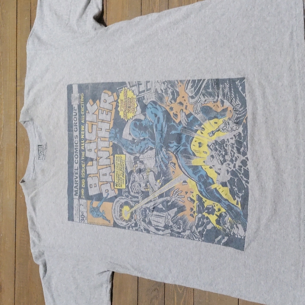 Men's Black Panther shirt